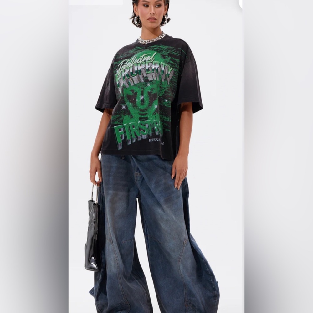 NWT First Row The Property Oversized Graphic Tee Shirt M